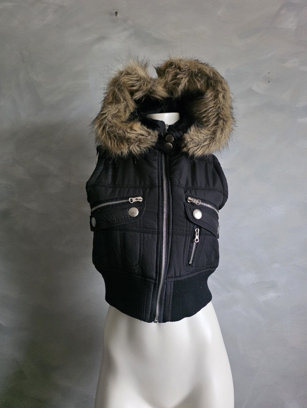 Y2K Black Puffer Sleeveless Vest With Faux Fur Trim Hood Sz S
